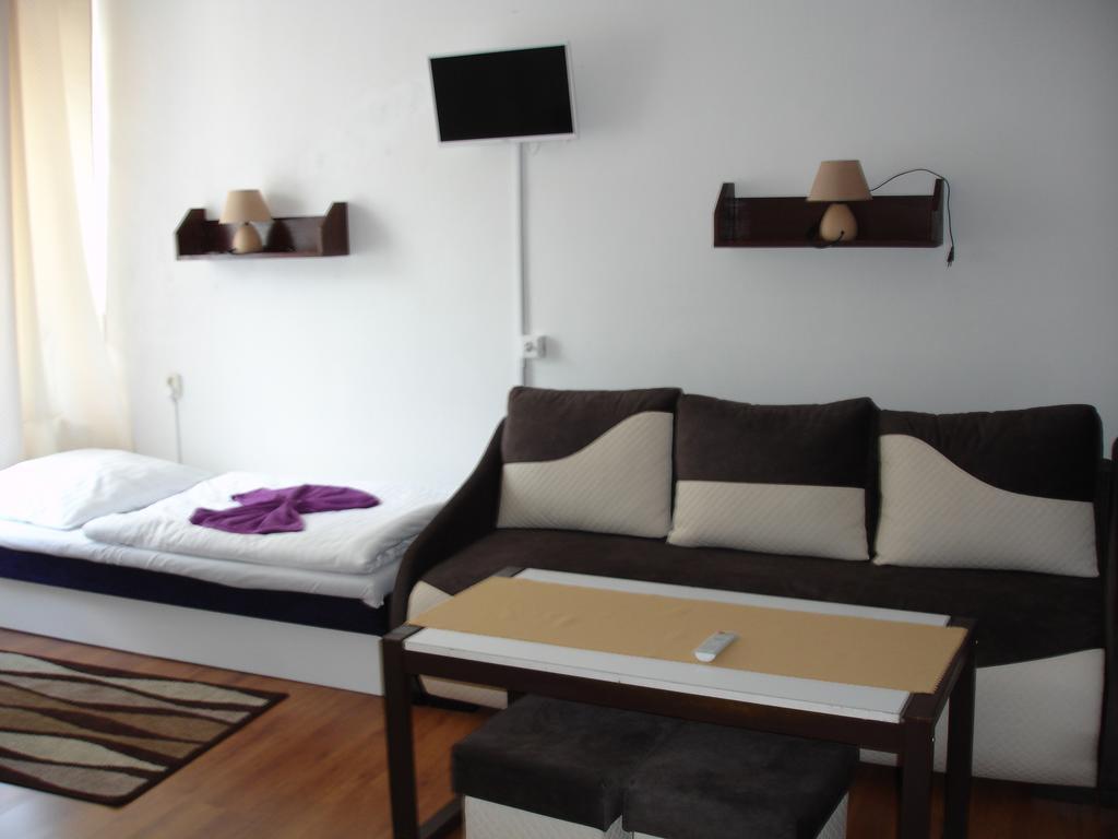 Hotel Gula Batizovce Esterno foto