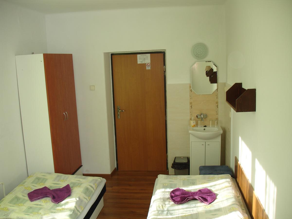 Hotel Gula Batizovce Esterno foto