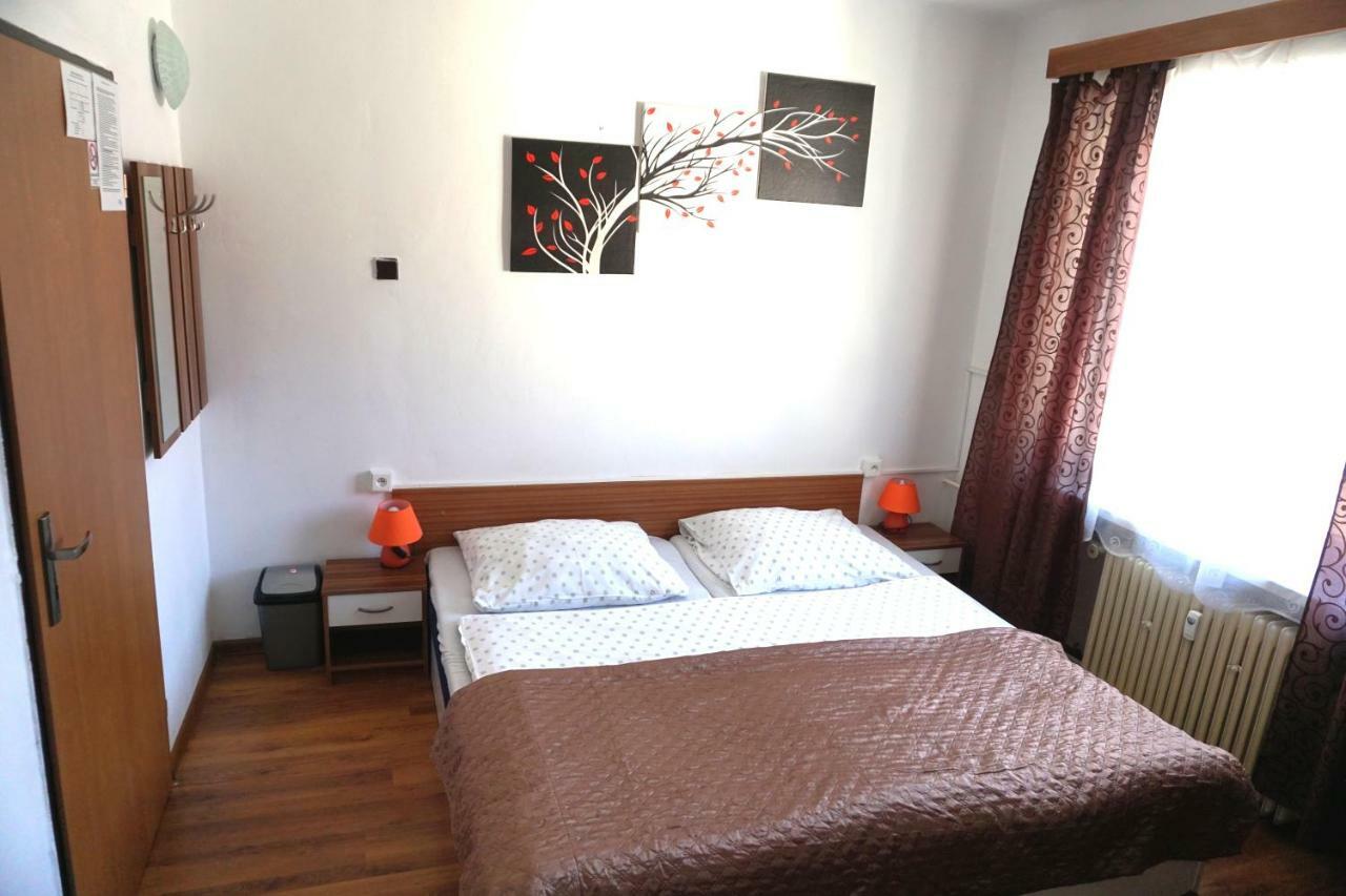 Hotel Gula Batizovce Esterno foto