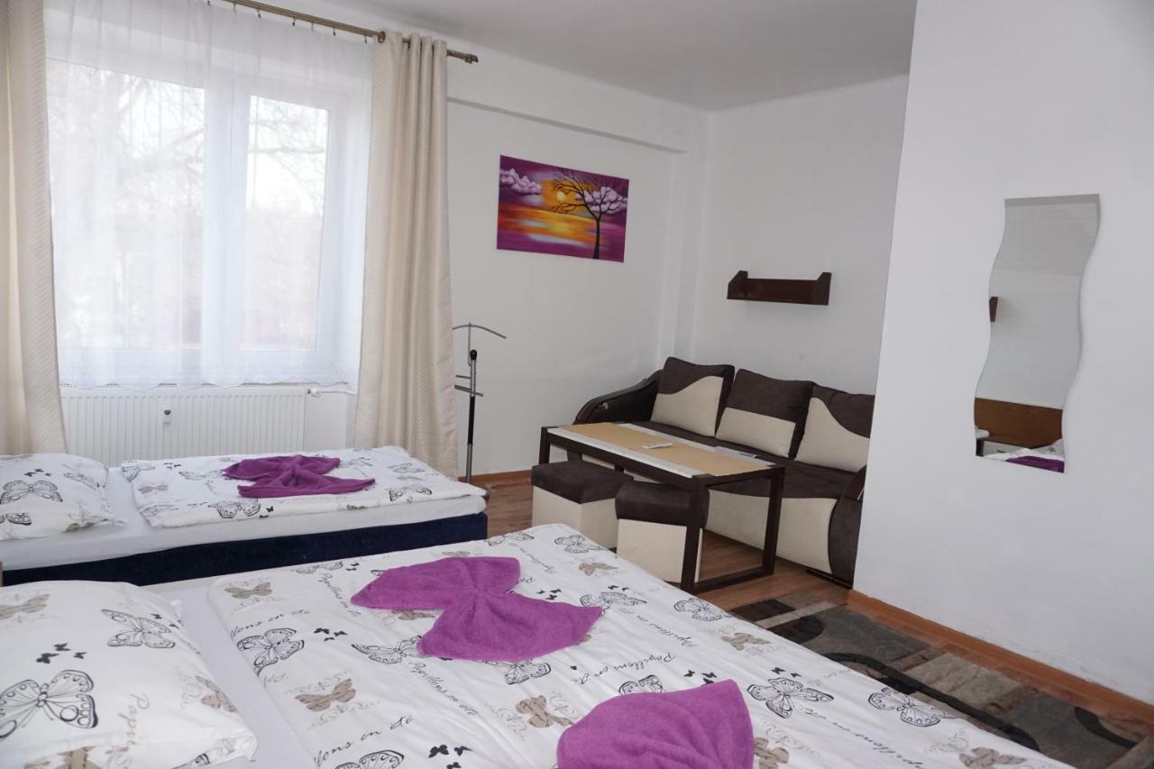 Hotel Gula Batizovce Esterno foto