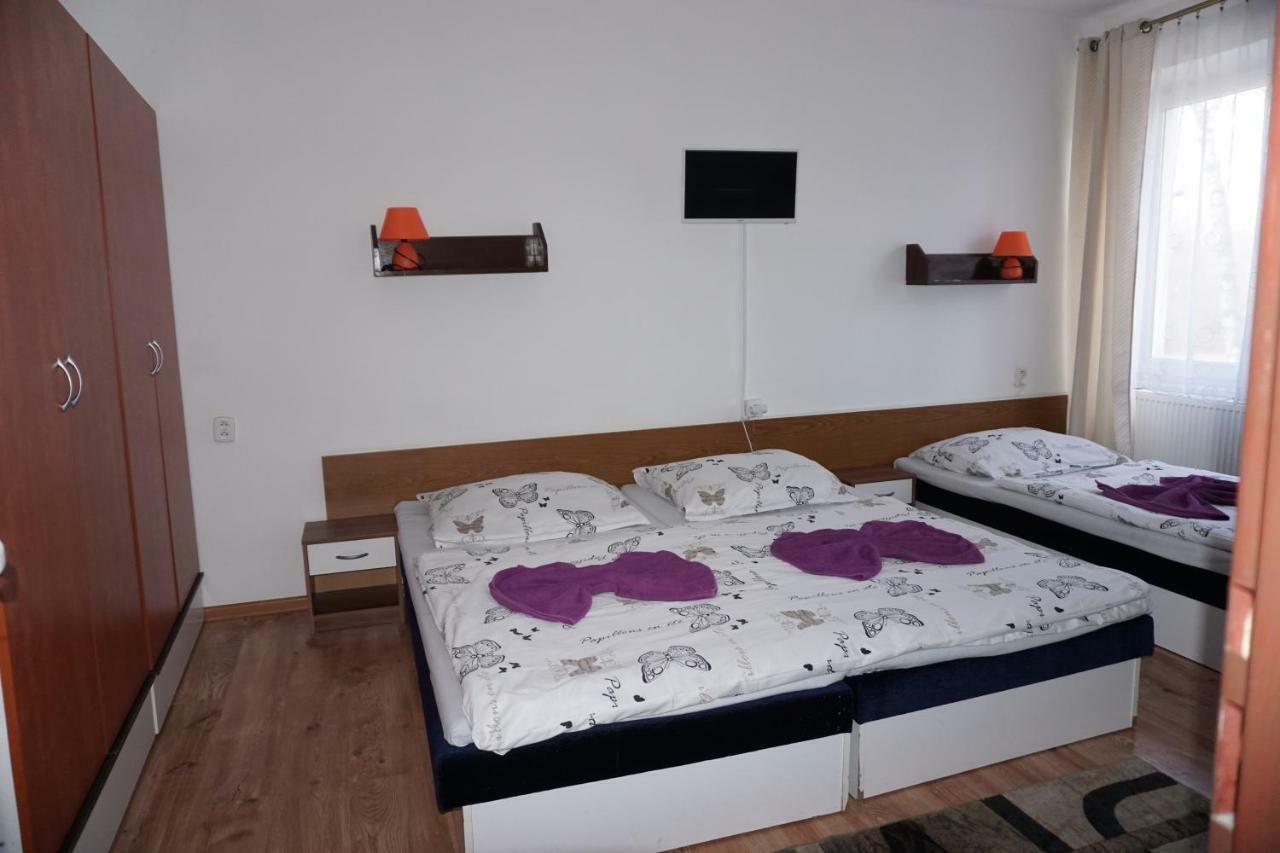 Hotel Gula Batizovce Esterno foto