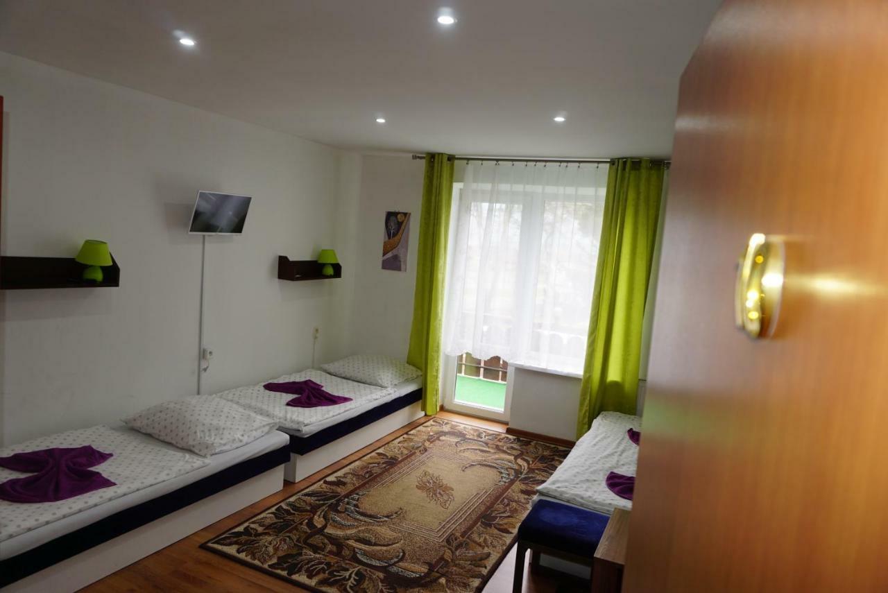 Hotel Gula Batizovce Esterno foto