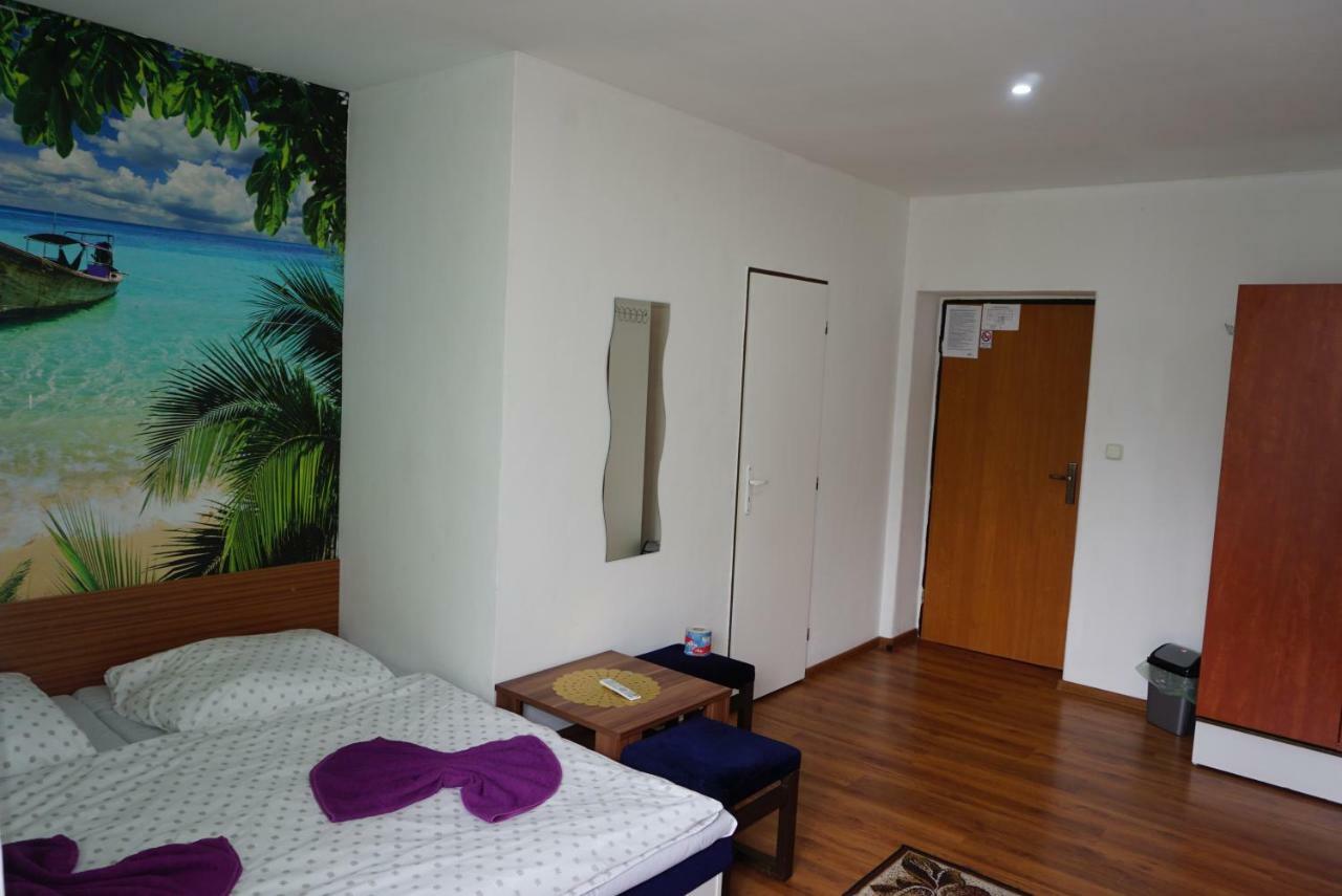 Hotel Gula Batizovce Esterno foto