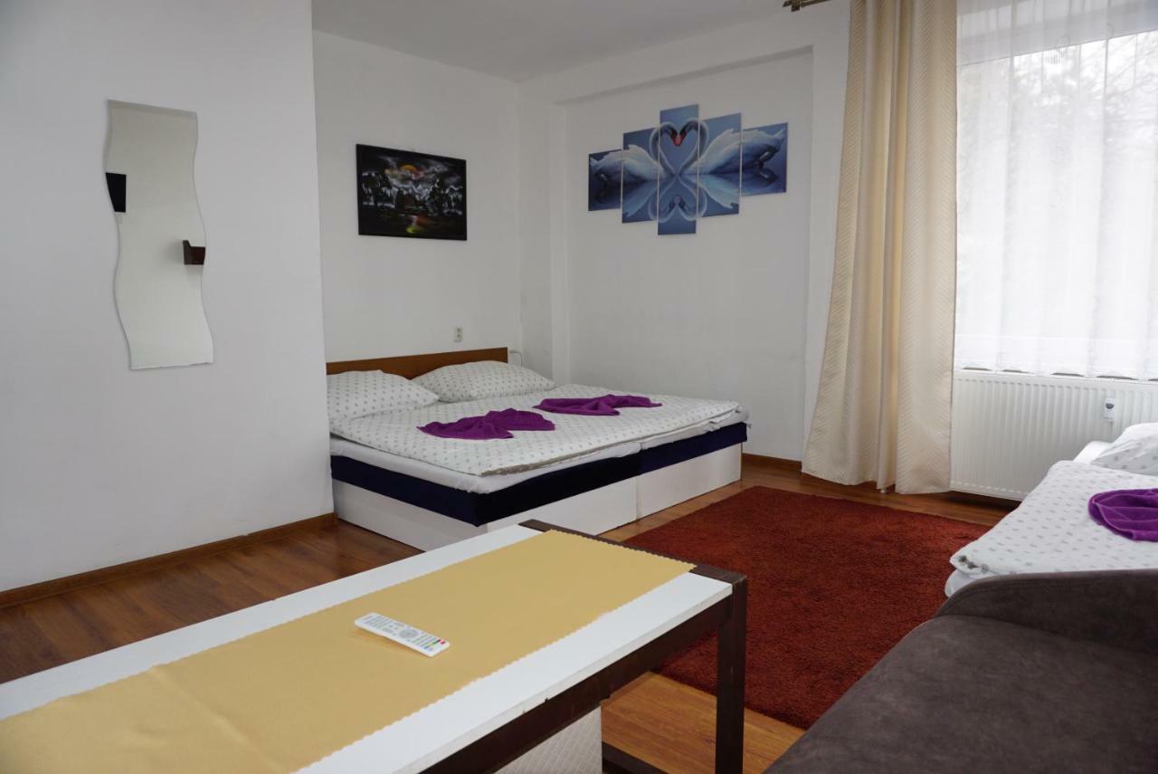 Hotel Gula Batizovce Esterno foto