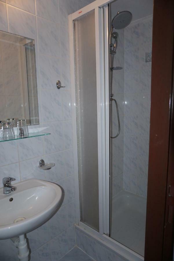 Hotel Gula Batizovce Esterno foto