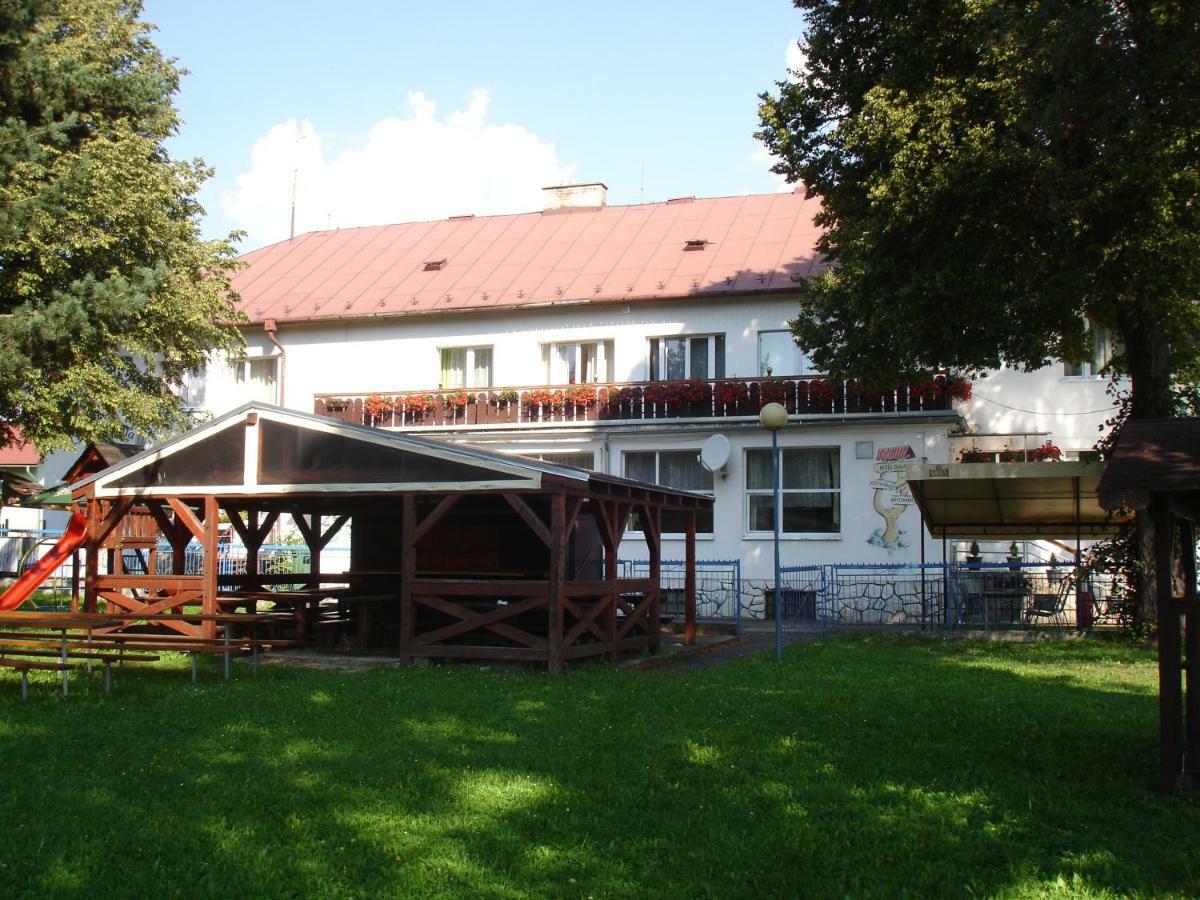 Hotel Gula Batizovce Esterno foto